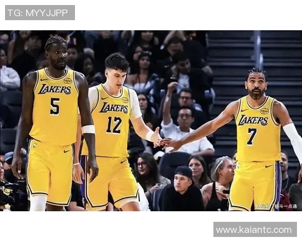 2020年湖人对决热火季后赛第二场精彩直播回顾与分析 2020年湖人对决热火季后赛第二场精彩直播回顾与分析