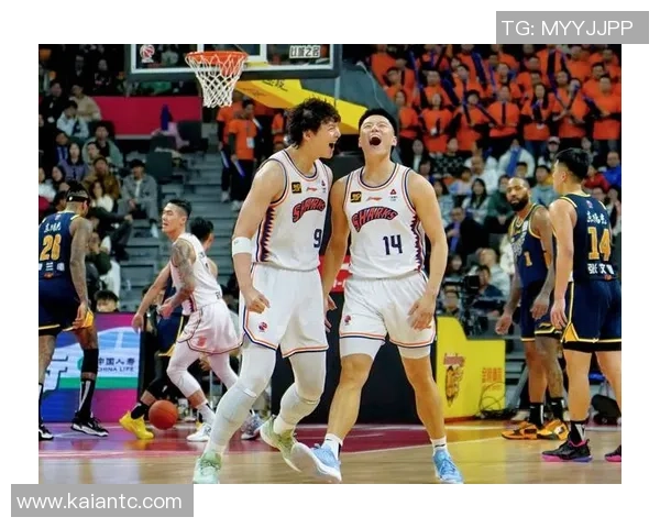 2019年CBA广东队与北京队激战回顾第二届赛事精彩瞬间分析