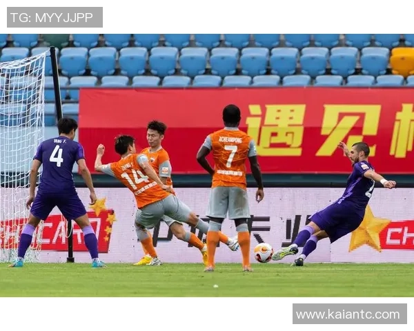 梅州队惨败 中超保级局势危如累卵